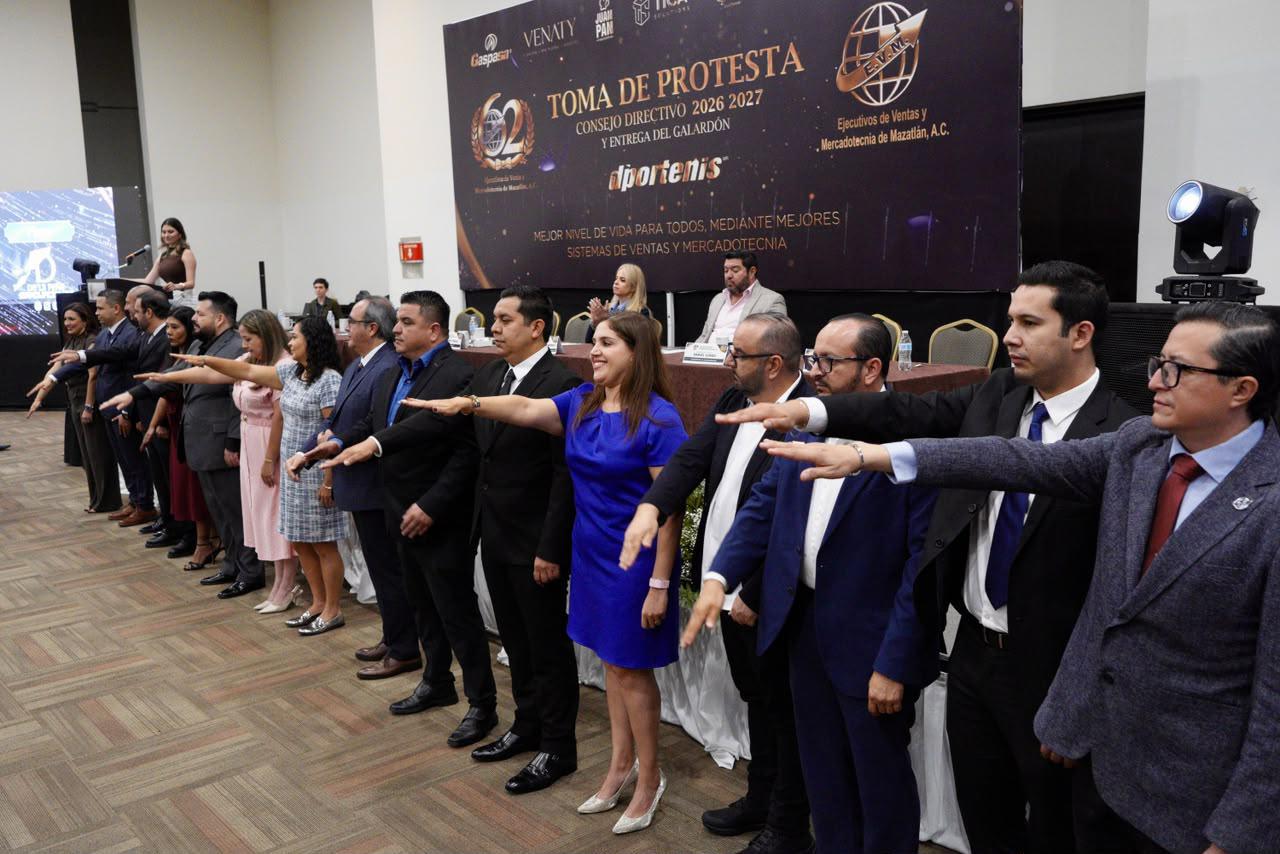$!Dportenis recibe el Galardón Nacional al Ejecutivo Distinguido en Mazatlán