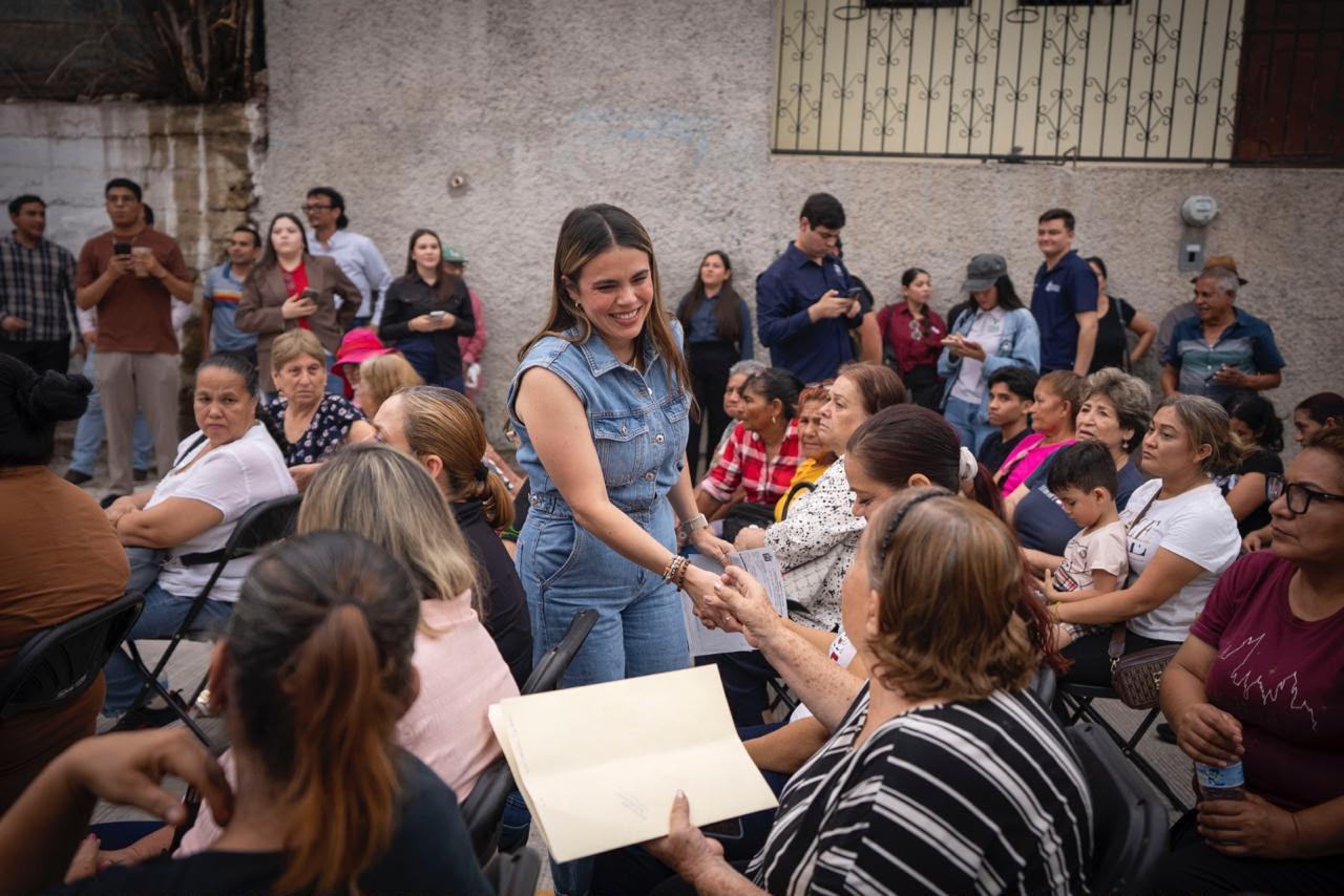 $!Gobierno de Culiacán inaugura pavimentación de siete calles en la Calle 5 de Mayo