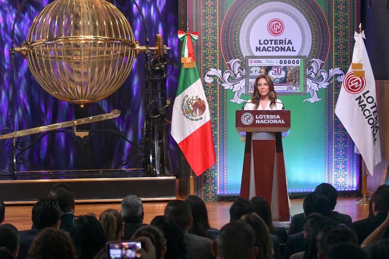 $!Llega la CFE a 50 millones de usuarios y la cifra es celebrada con billete y sorteo de Lotería Nacional