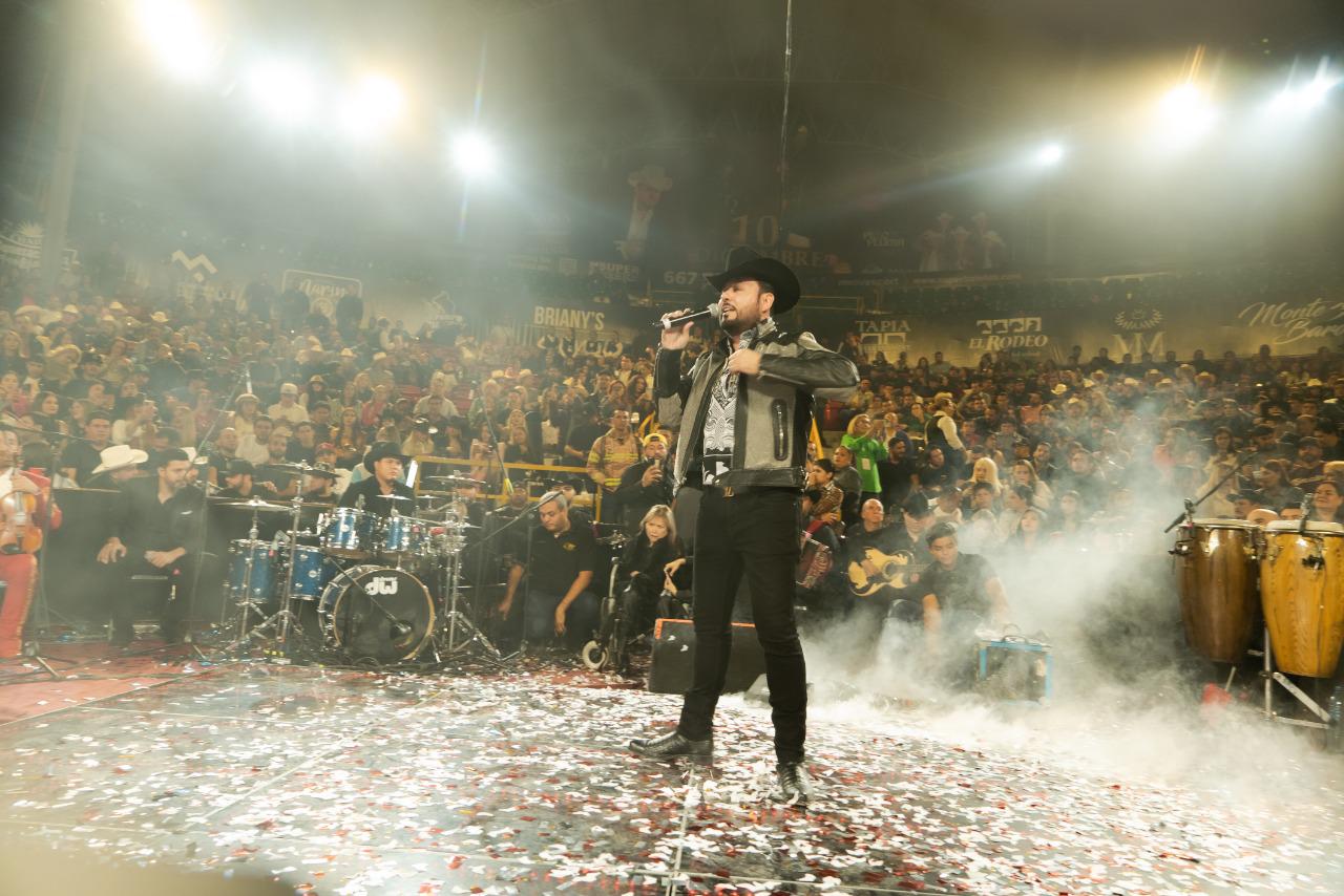 $!Arranca el Palenque de Culiacán con la presencia de Roberto Tapia