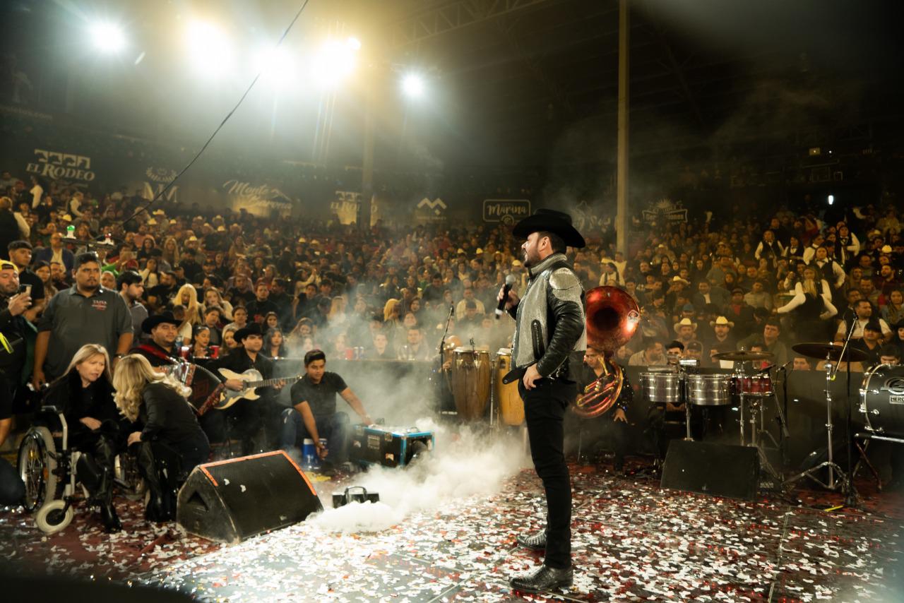 $!Arranca el Palenque de Culiacán con la presencia de Roberto Tapia