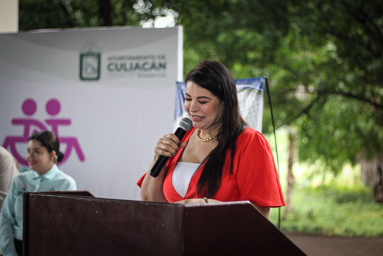 $!Llevan programa Somos Inclusión a preparatoria Victoria del Pueblo en Culiacán