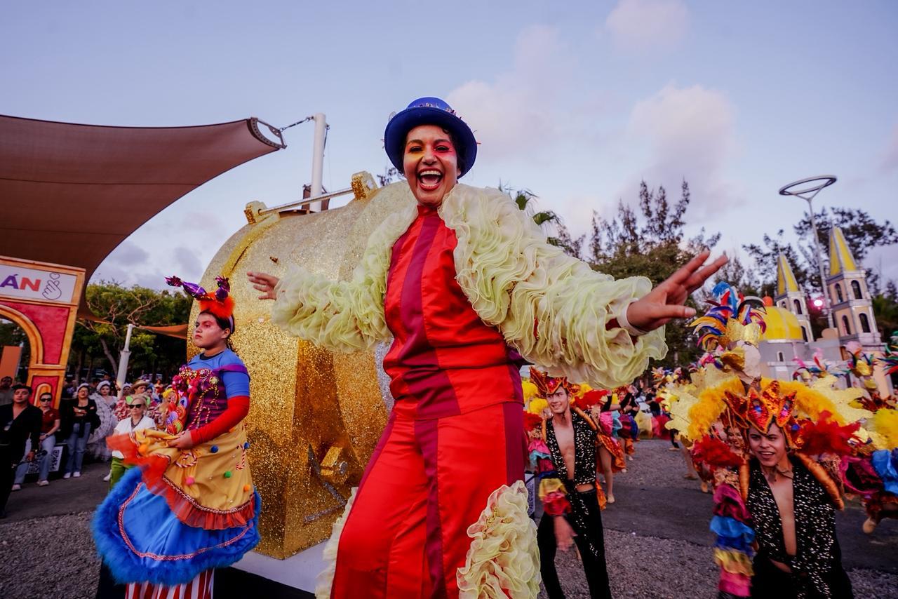 $!El reencuentro con el carnaval estuvo lleno de alegría.