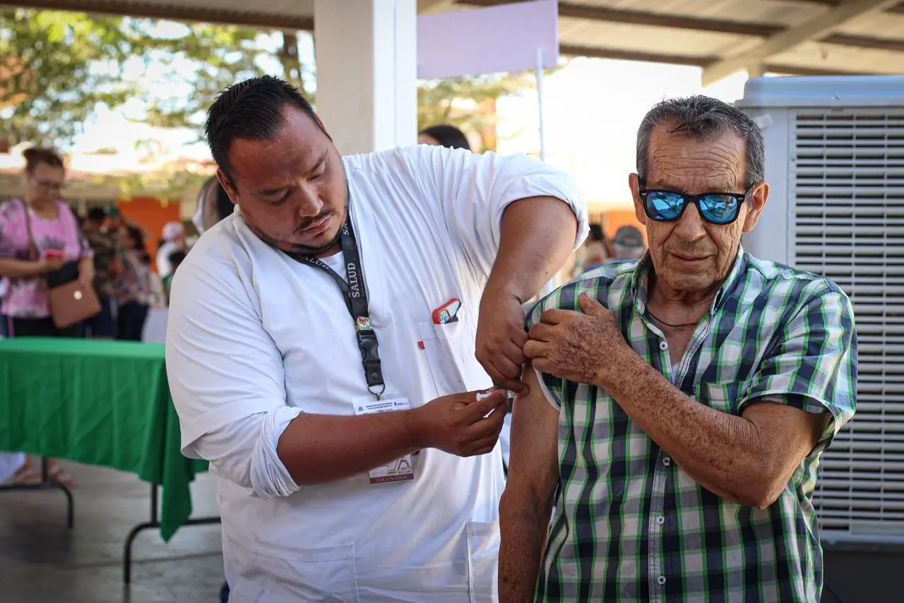 $!Lleva DIF Culiacán más de 850 servicios gratuitos y apoyos a la colonia Emiliano Zapata