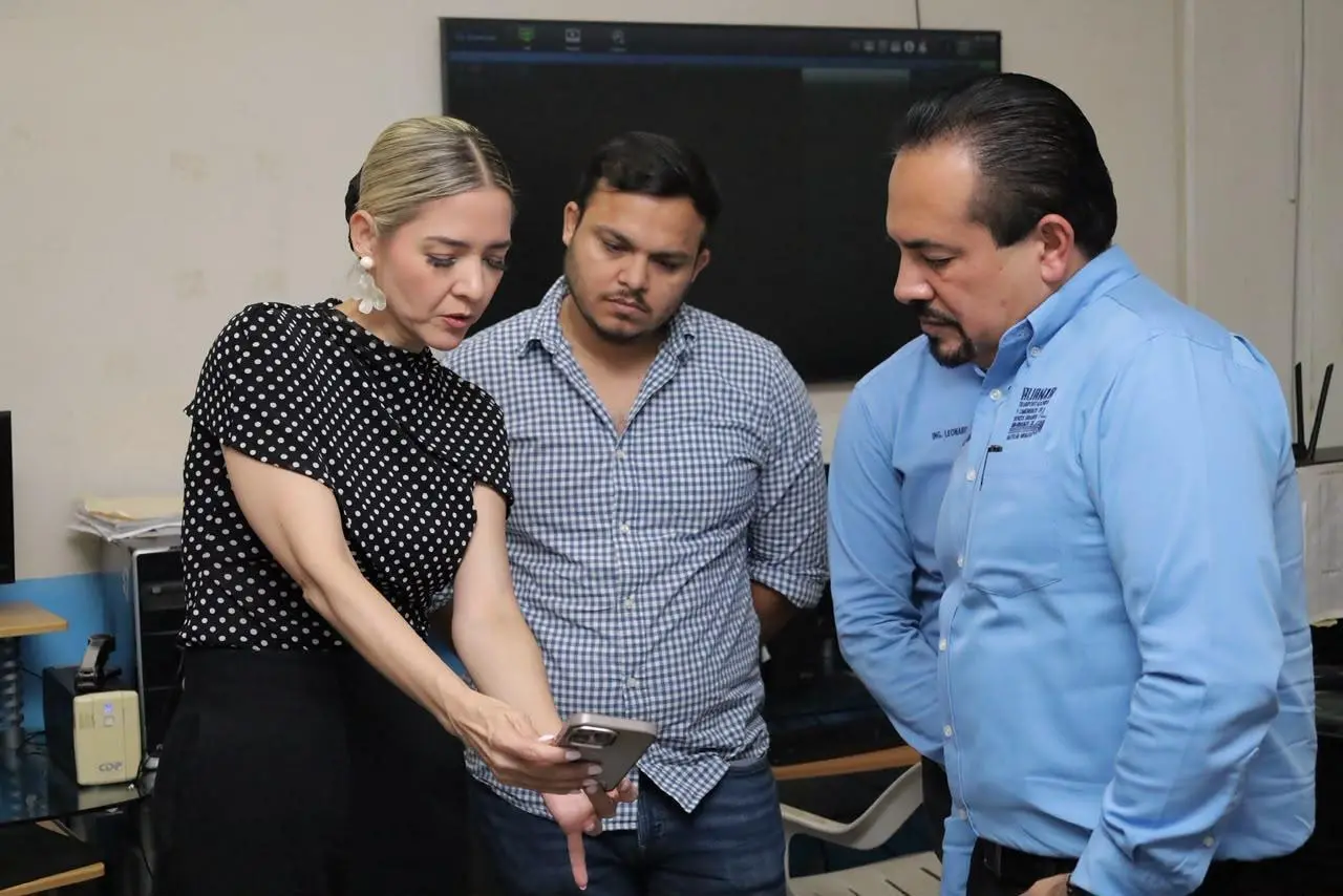 $!Con ‘agenda privada’, Alcaldesa de Mazatlán se reúne ahora con dirigentes de la Alianza de Camiones