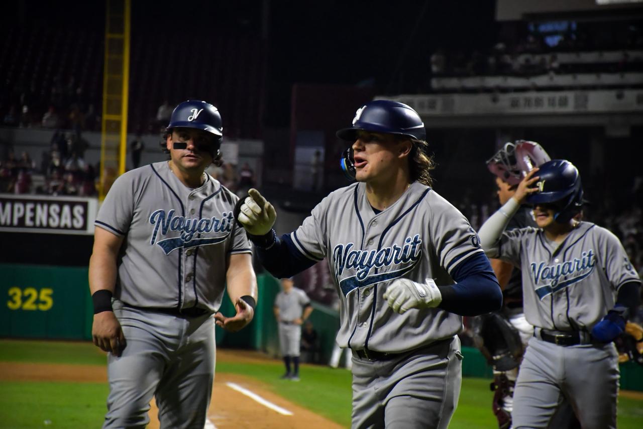 $!Tomateros cae en casa y Nayarit firma su primera serie en Culiacán