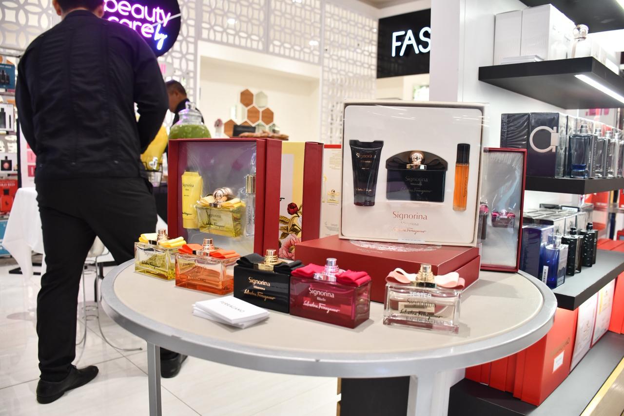 $!Entre las marcas participantes destacan Clarins, Lancôme, Estée Lauder, Shiseido, Clinique, Chanel, Dior, Prada, Ralph Lauren y Jean Paul Gaultier.