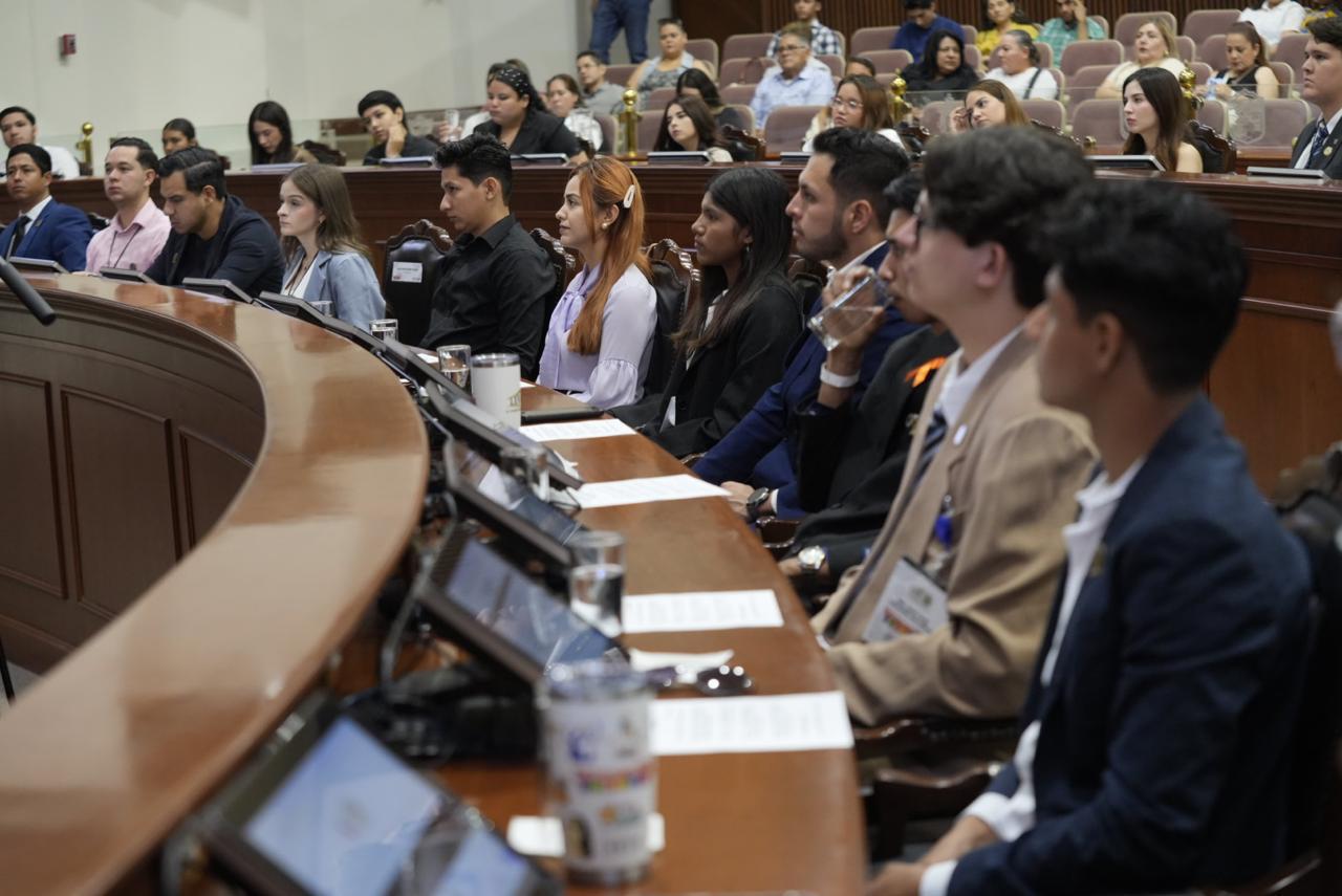 $!Concluye tercera Legislatura del Parlamento Juvenil ‘7 de abril’ del Congreso de Sinaloa