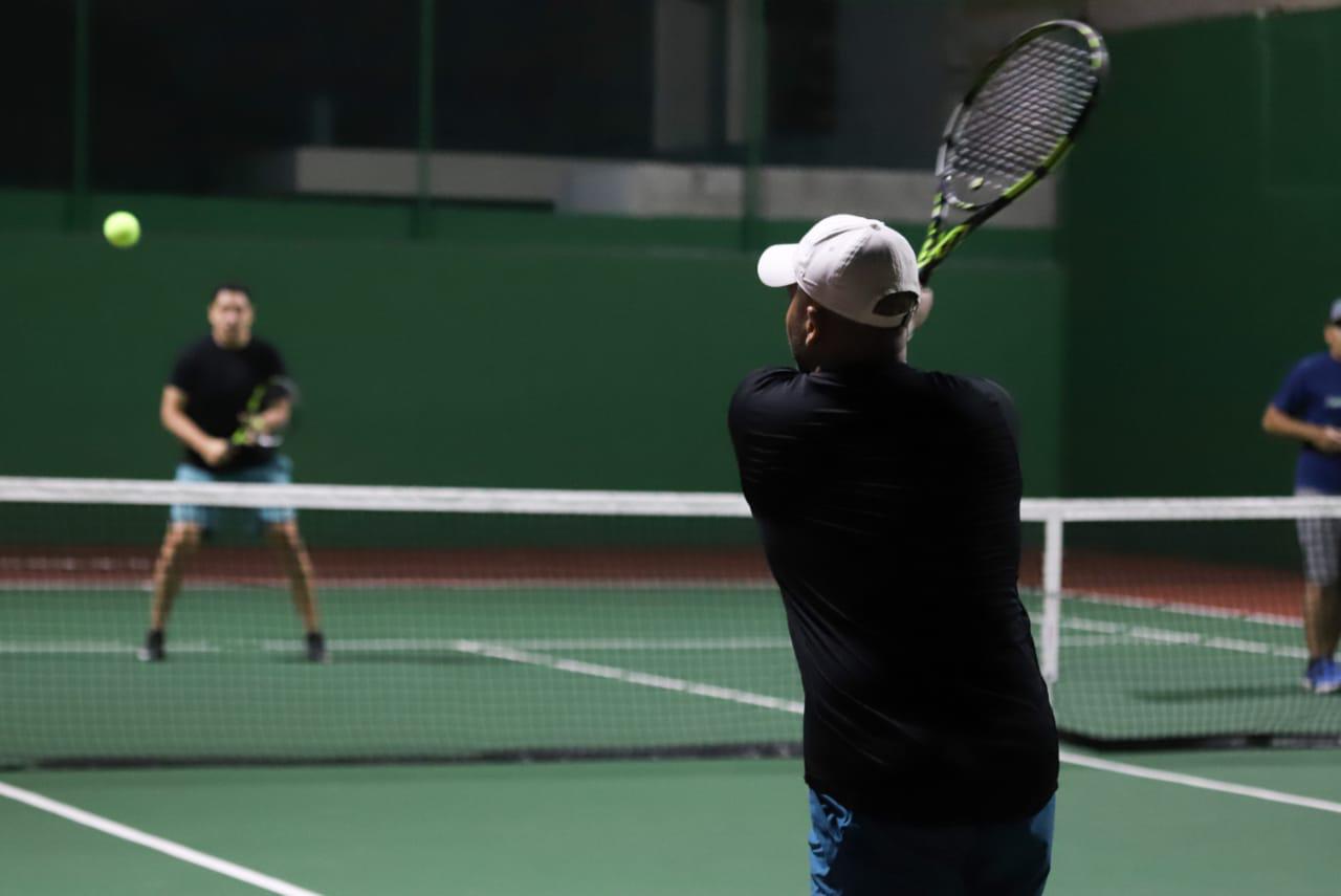 $!Rojas y Anguiano inician con pie derecho en Torneo de Tenis Joan