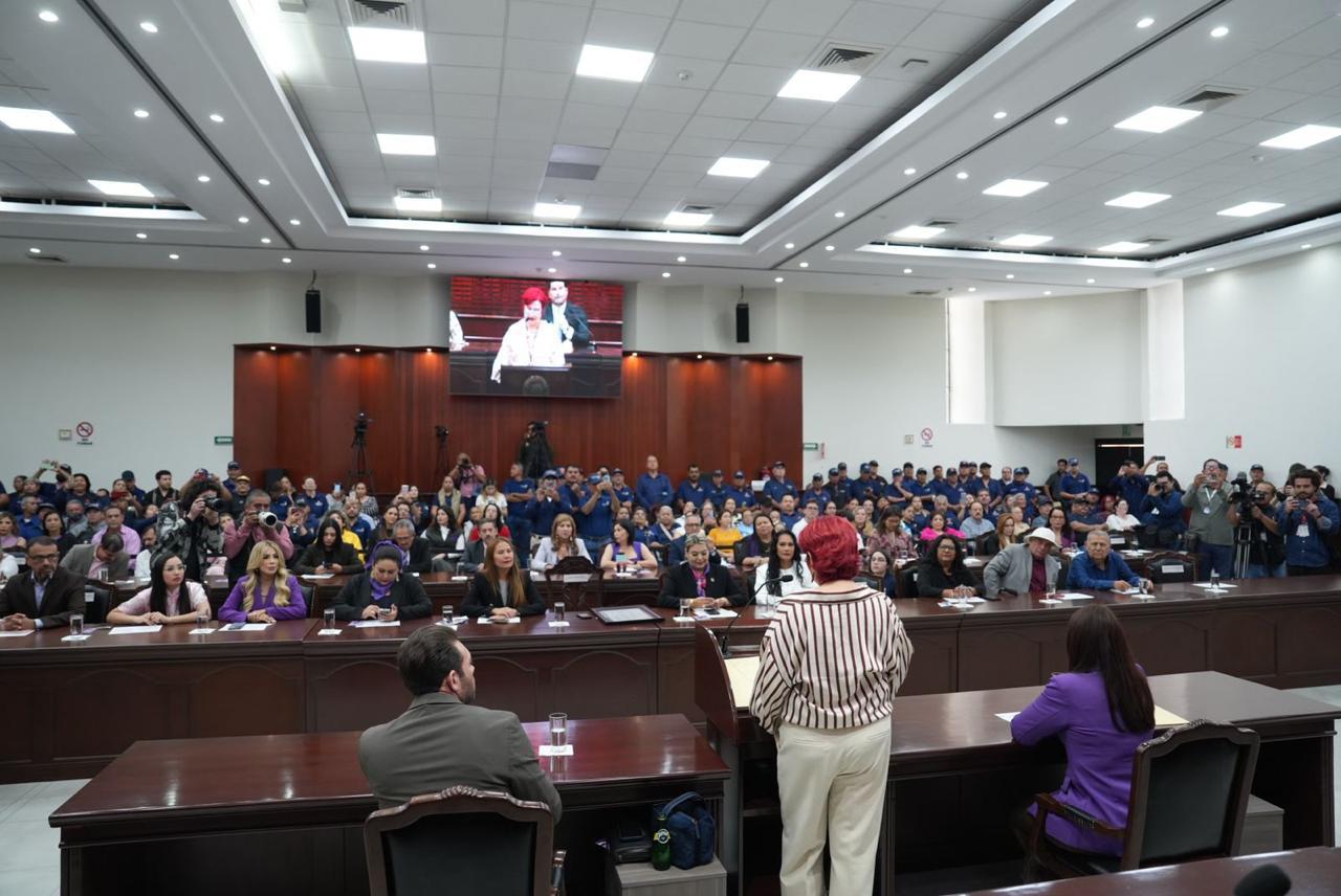 $!Congreso entrega Medalla ‘Norma Corona Sapién’ a Yesenia Rojo