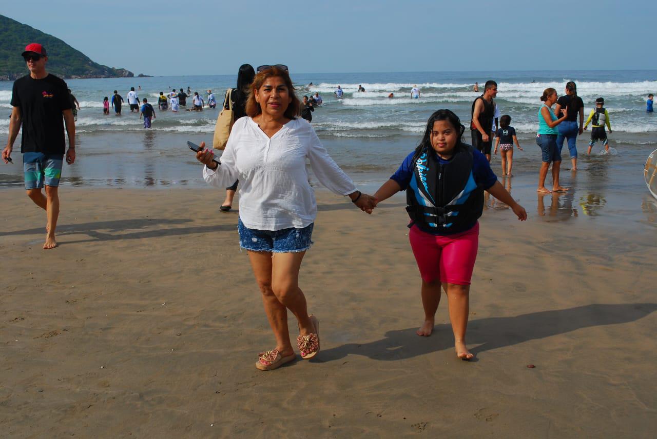 $!Realizan tercera clínica de Olas para Todos, en Playa Bonita
