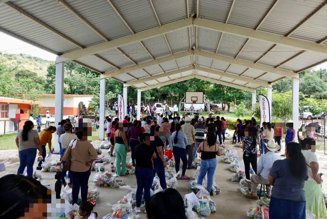 $!Sebides entrega apoyos en zona serrana de Rosario tras bloqueos comunitarios