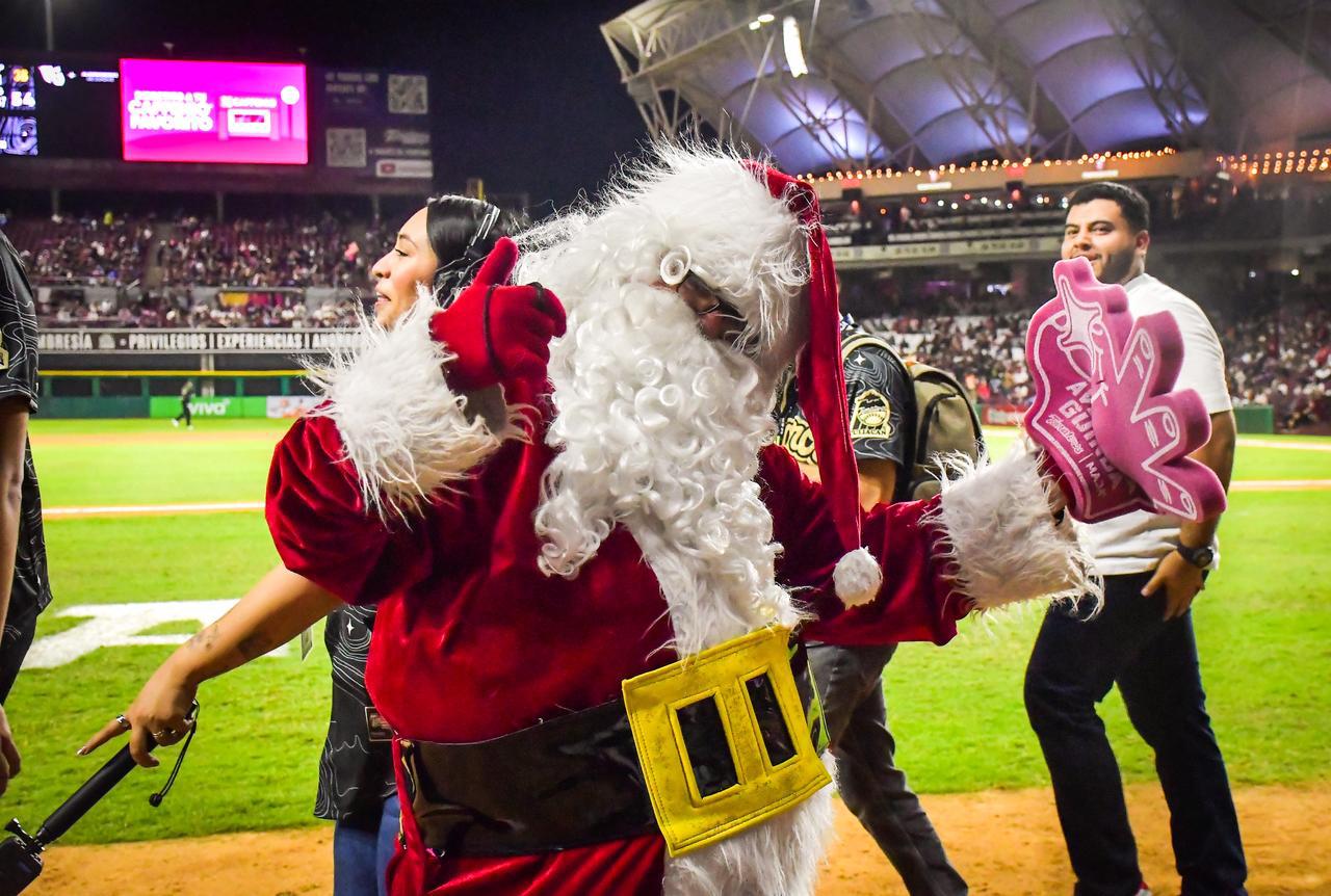 $!Tomateros blanquea a Algodoneros y se lleva la serie en casa