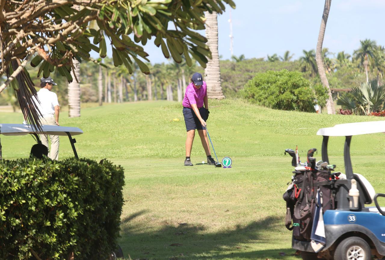 $!Mochitense Isaac Álvarez lidera Torneo de Golf US Kids Golf Local Tour Sinaloa 2021