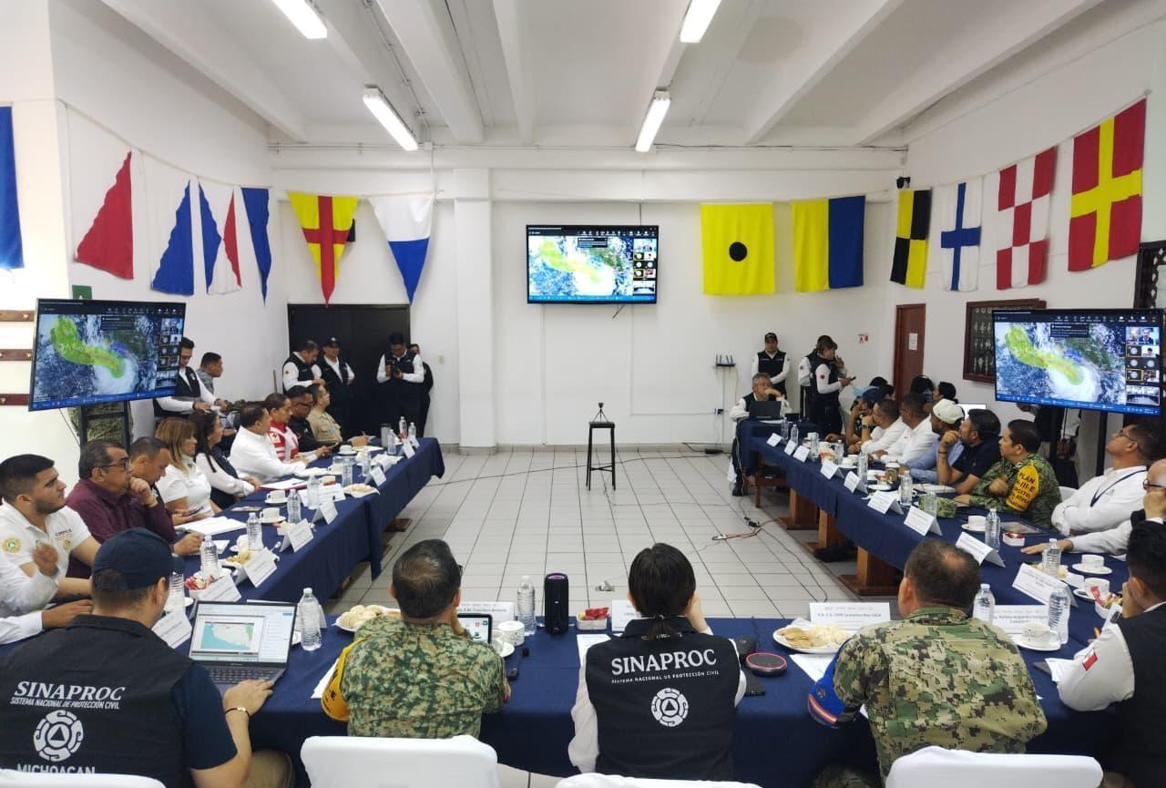$!Marina activa acciones del Plan Marina ante la presencia del Huracán Polo en el Pacífico