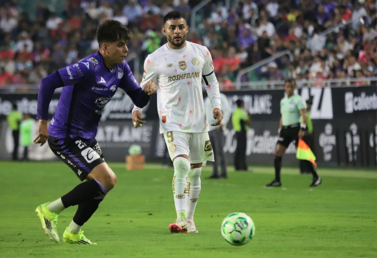 $!Mazatlán FC se despide de su afición con remontada ante Toluca