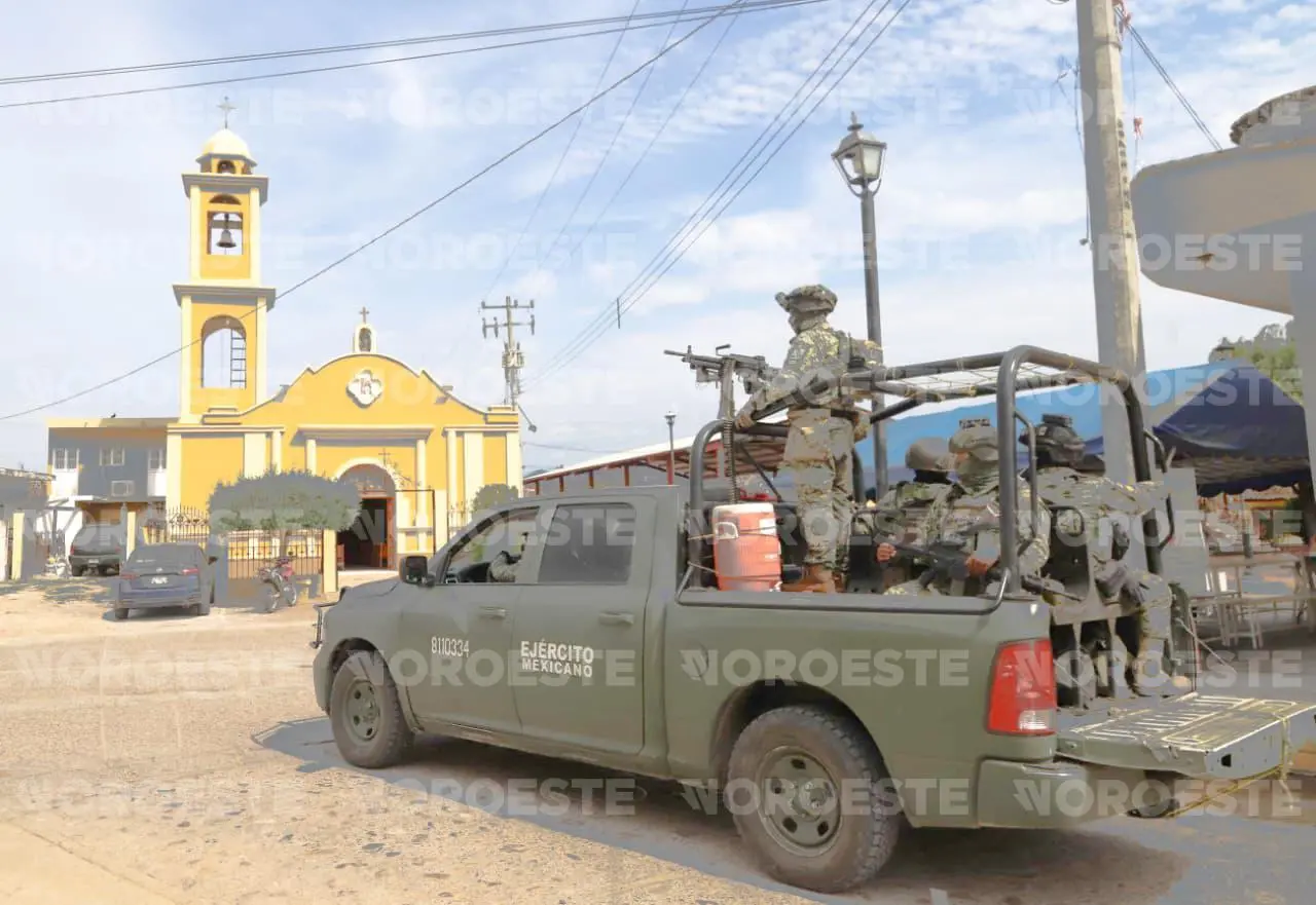 $!Continúan diligencias en fosa clandestina de El Verde, Concordia, con sobrevuelos militares