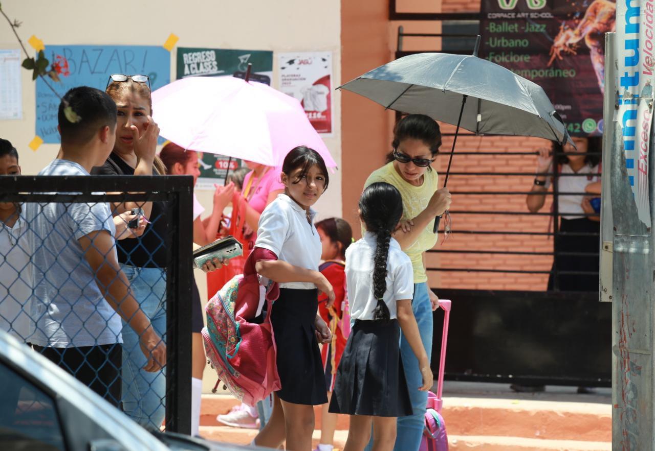 $!Rocha Moya urge a terminar las clases en Sinaloa por el calor