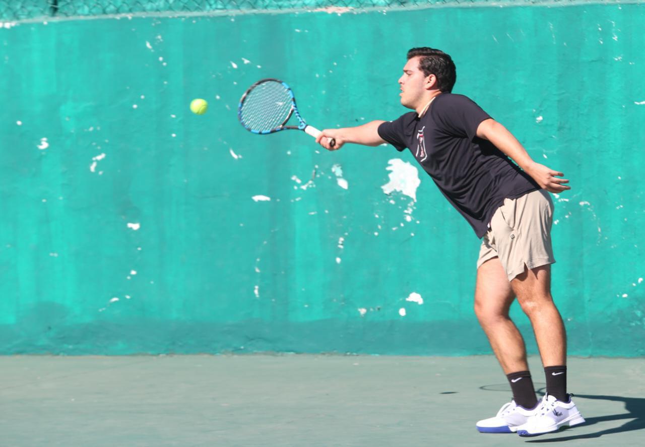 $!Armando Martínez inicia con victoria Torneo Abierto de Tenis, en el Racquet Club Las Gaviotas