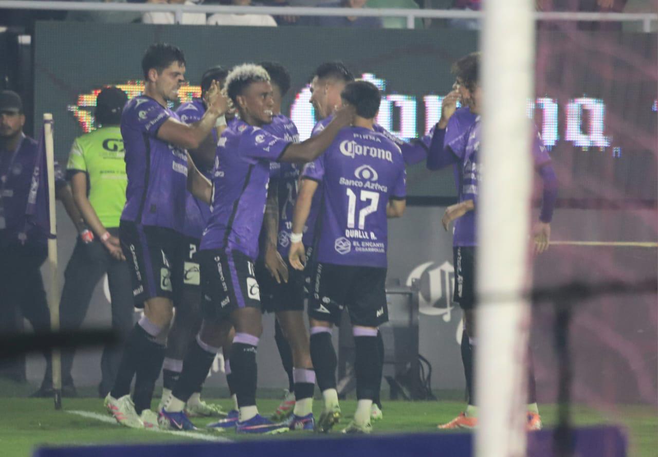 $!Mazatlán FC se despide de su afición con remontada ante Toluca