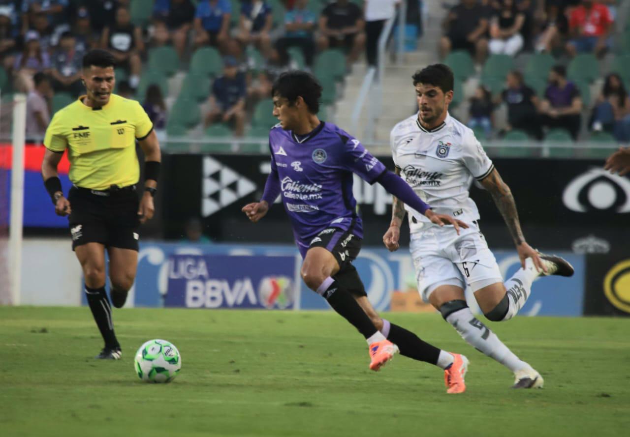 $!Mazatlán y Querétaro dividen puntos en el penúltimo encuentro en casa de los Cañoneros en Liga MX