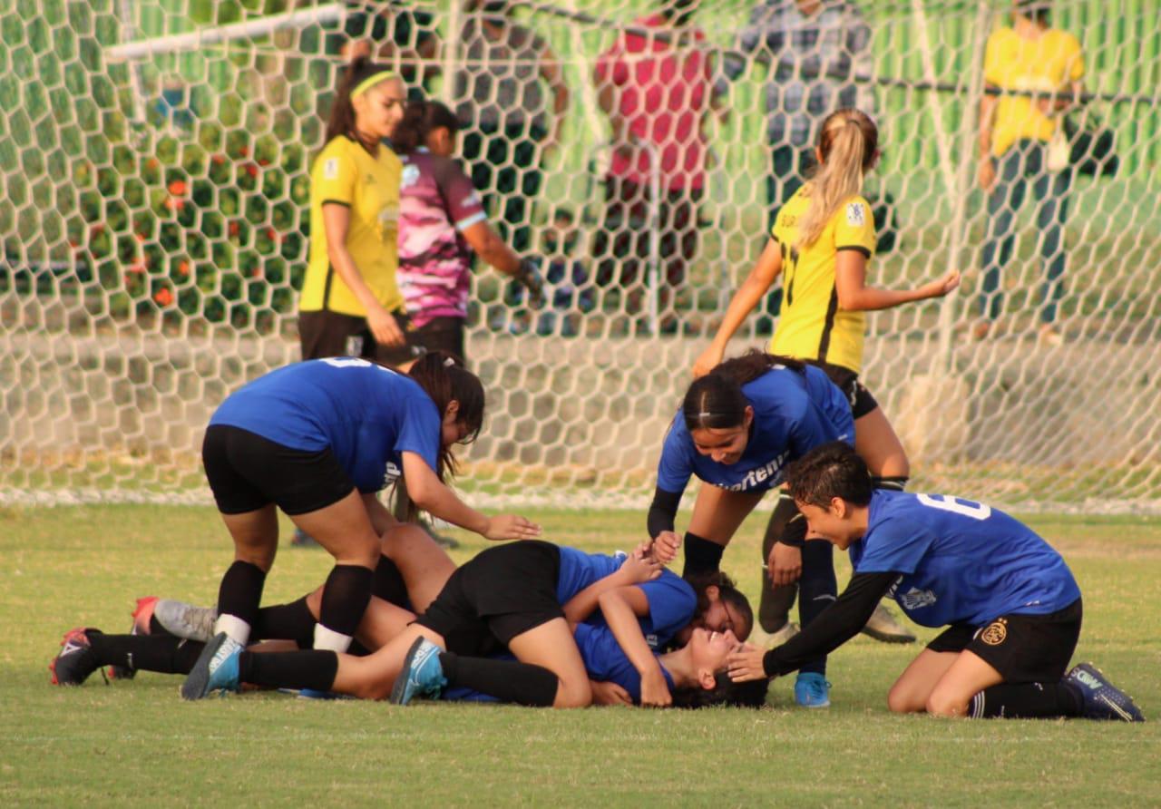 $!Leonas Piña rugen como campeonas de la Liga de Futbol Femenil Fuerza Imdem