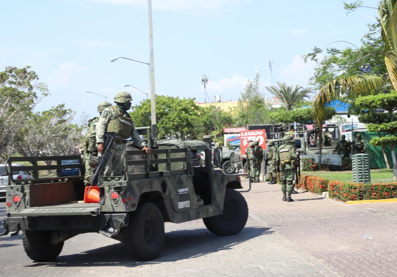 $!Tras 12 horas de operativo, reportan tres detenidos en fraccionamiento exclusivo de Mazatlán