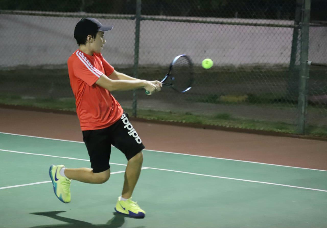 $!Emilio López gana partida a Jerónimo Velazco en Copa Amstel de Tenis