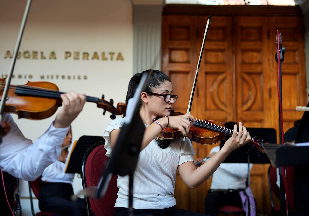 $!Los jóvenes músicos mostraron gran dominio de sus instrumentos.