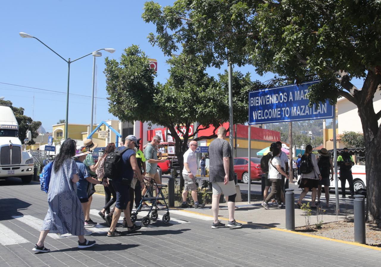 $!Mazatlán recibe por primera vez al crucero Discovery Princess; trae a bordo 3 mil 800 personas