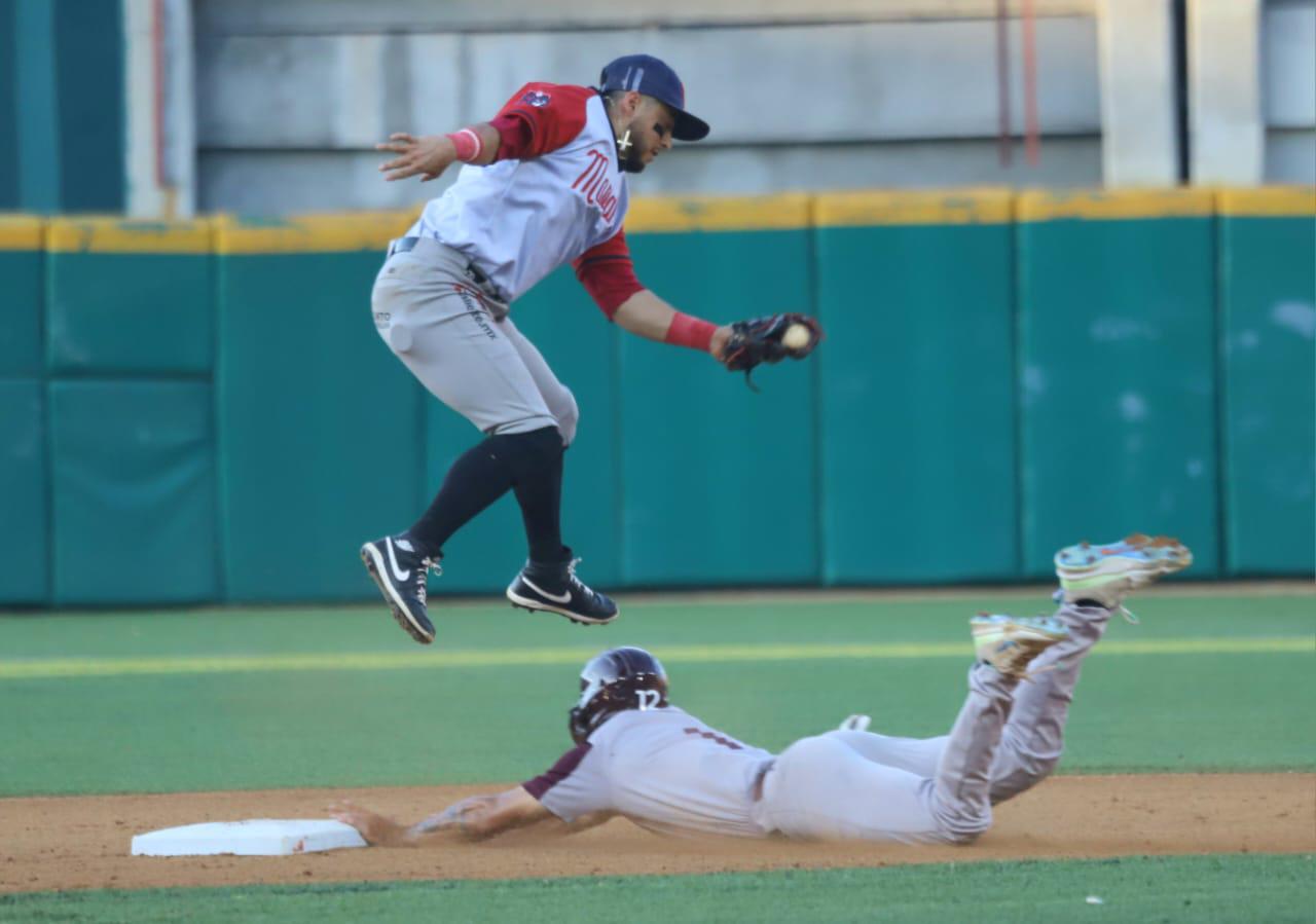 $!Venados y Tomateros dividen honores en juegos de pretemporada, en Mazatlán