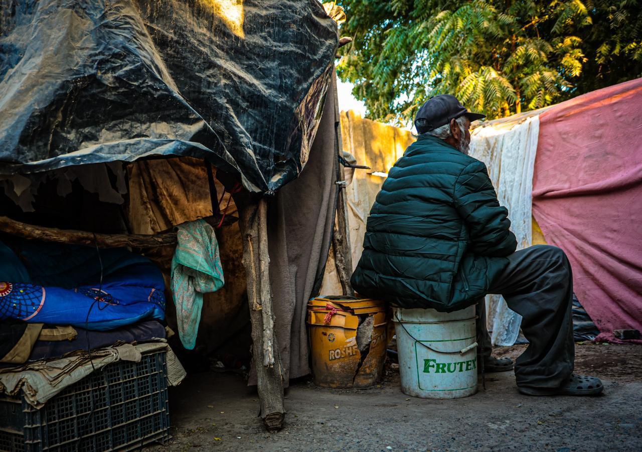 $!Distribuye Sebides apoyos invernales a jornaleros agrícolas de Ruiz Cortines, en Guasave