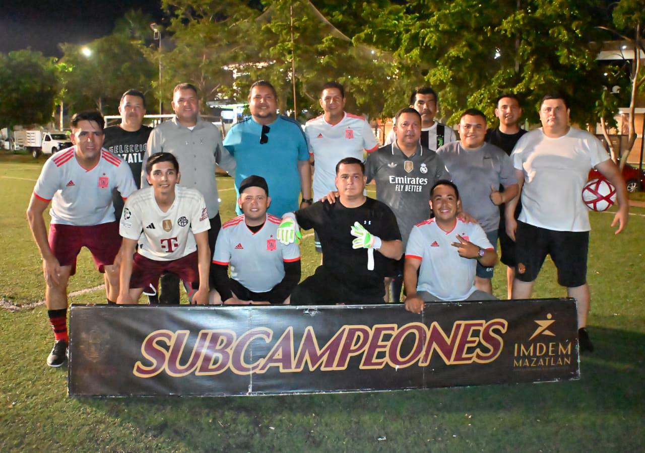 $!Fantásticos se coronan campeones en el Intramuros del Ayuntamiento de Mazatlán