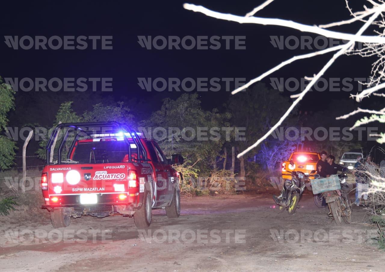 $!Hombre desaparece en aguas del Río Presidio a la altura de la comunidad de Barrón