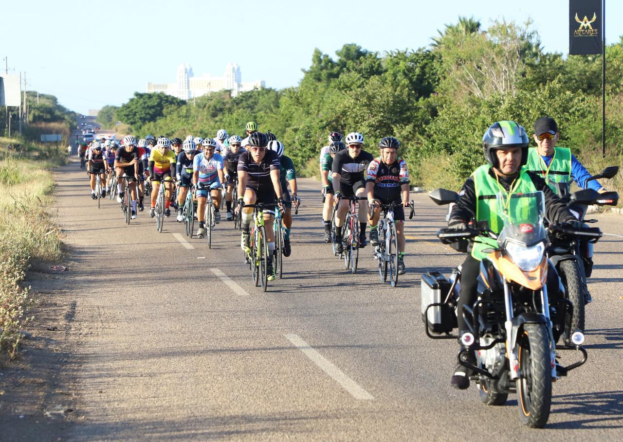 $!Venados Ciclismo se lleva el podio en tradicional carrera Gran Fondo Mazatlán