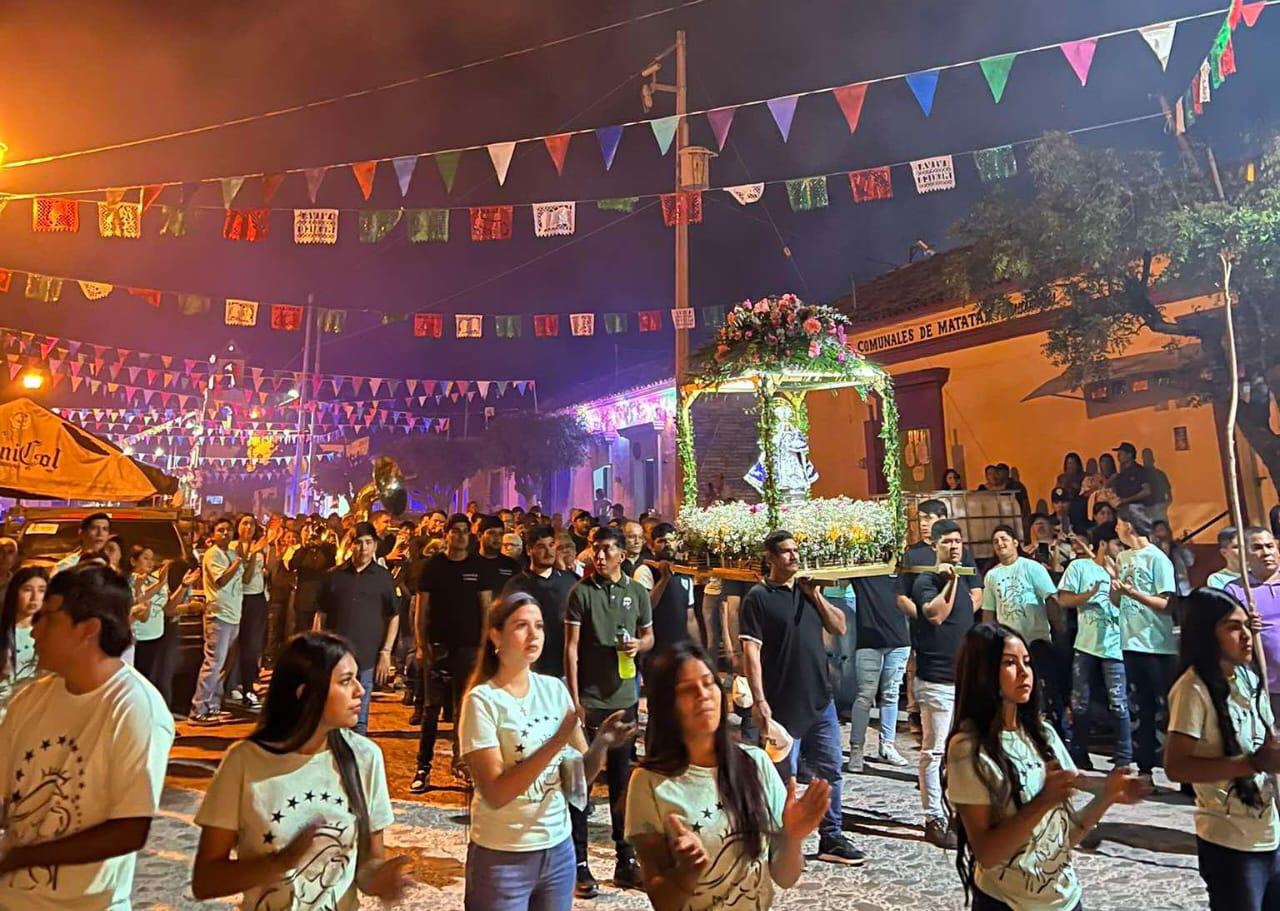 $!En Matatán viven concurrida celebración de la Virgen de la Candelaria