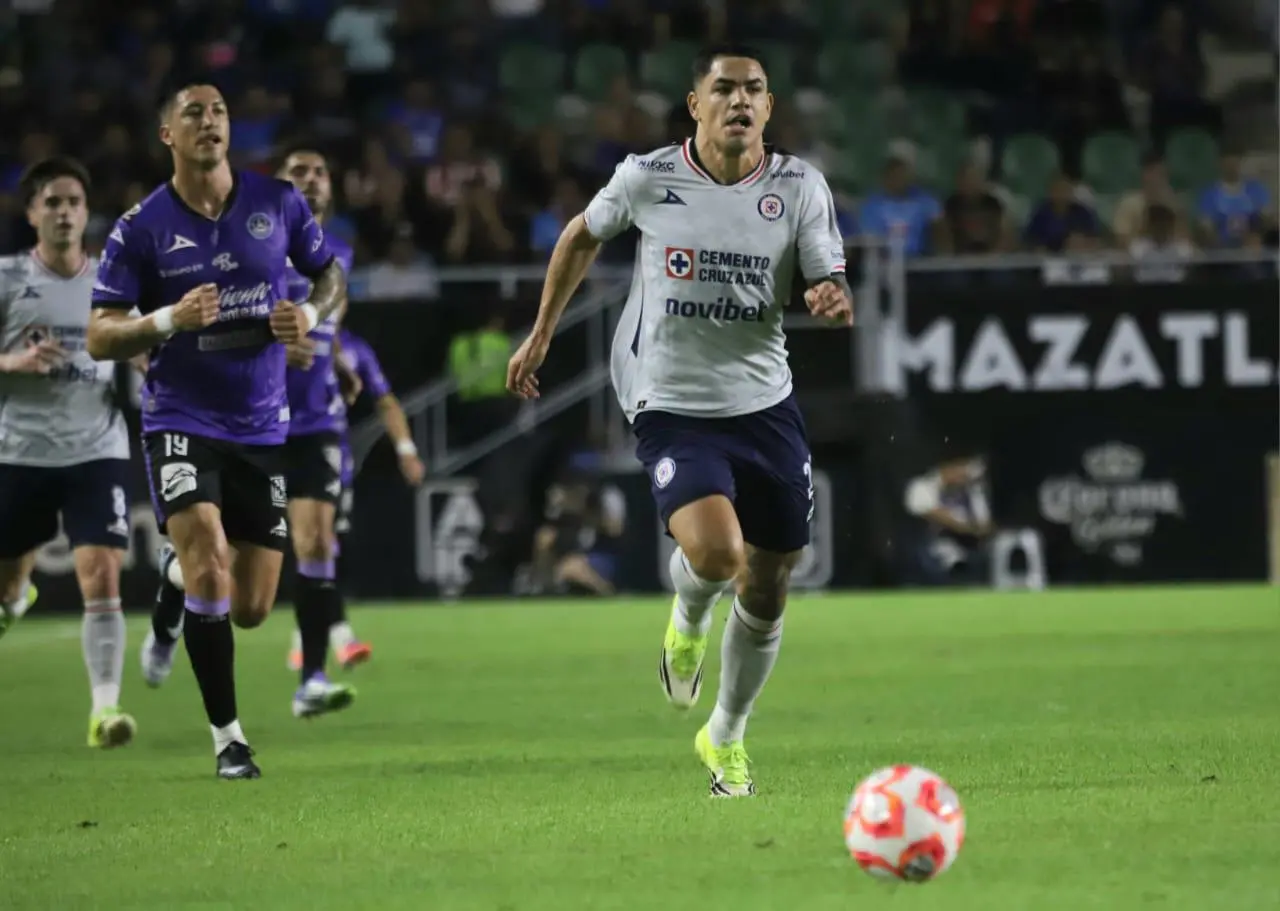 $!Mazatlán FC acaricia el triunfo, pero al final se le escapa ante Cruz Azul