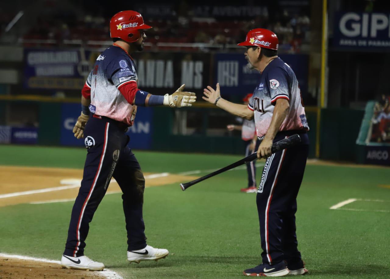 $!Se apaga ofensiva de Venados y pierde serie en salida de Urquidy