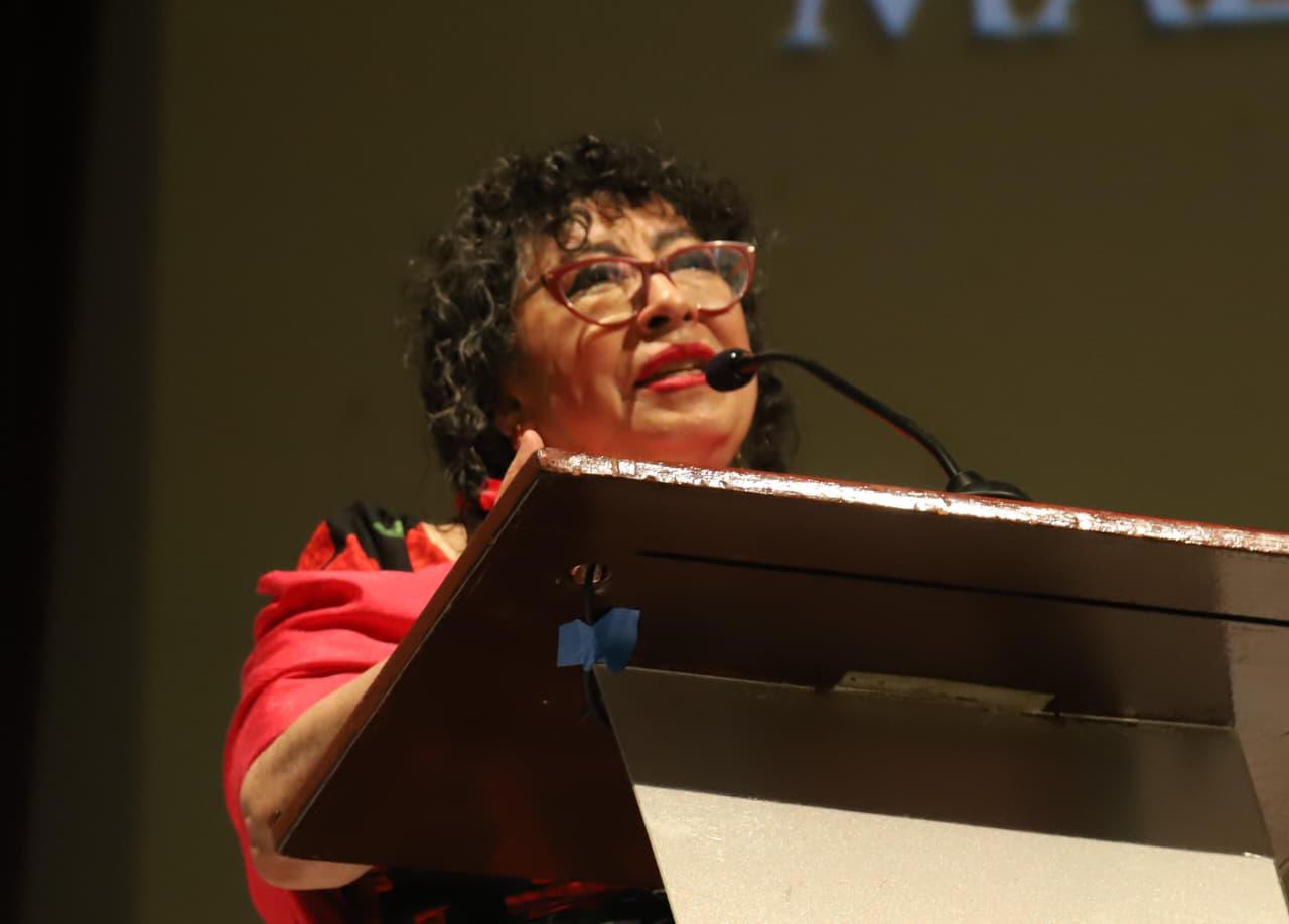 $!‘Me siento hija predilecta de Sinaloa y particularmente de Mazatlán’: Ana Clavel