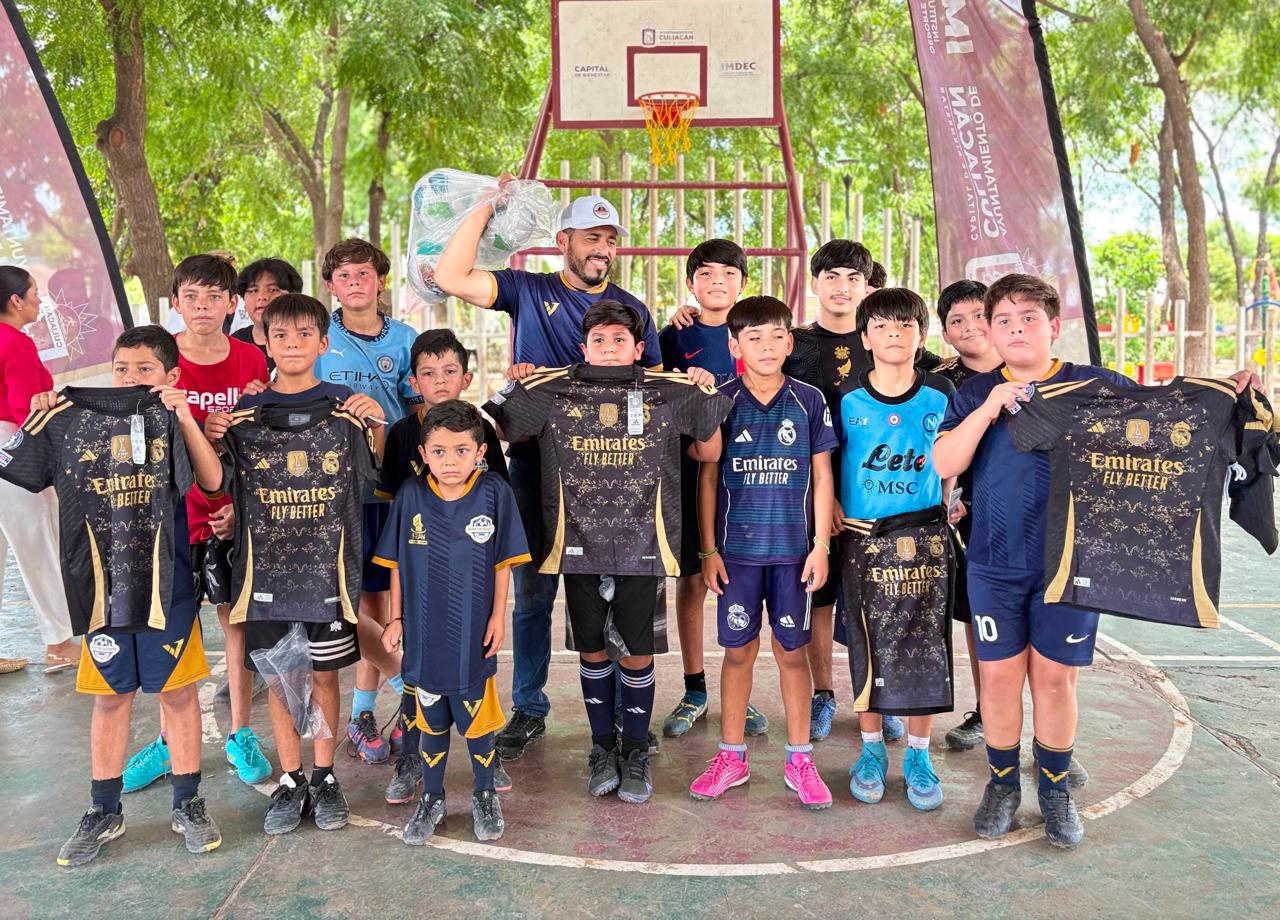 $!Fomentan el deporte y la convivencia en Aguaruto con jornada del Imdec