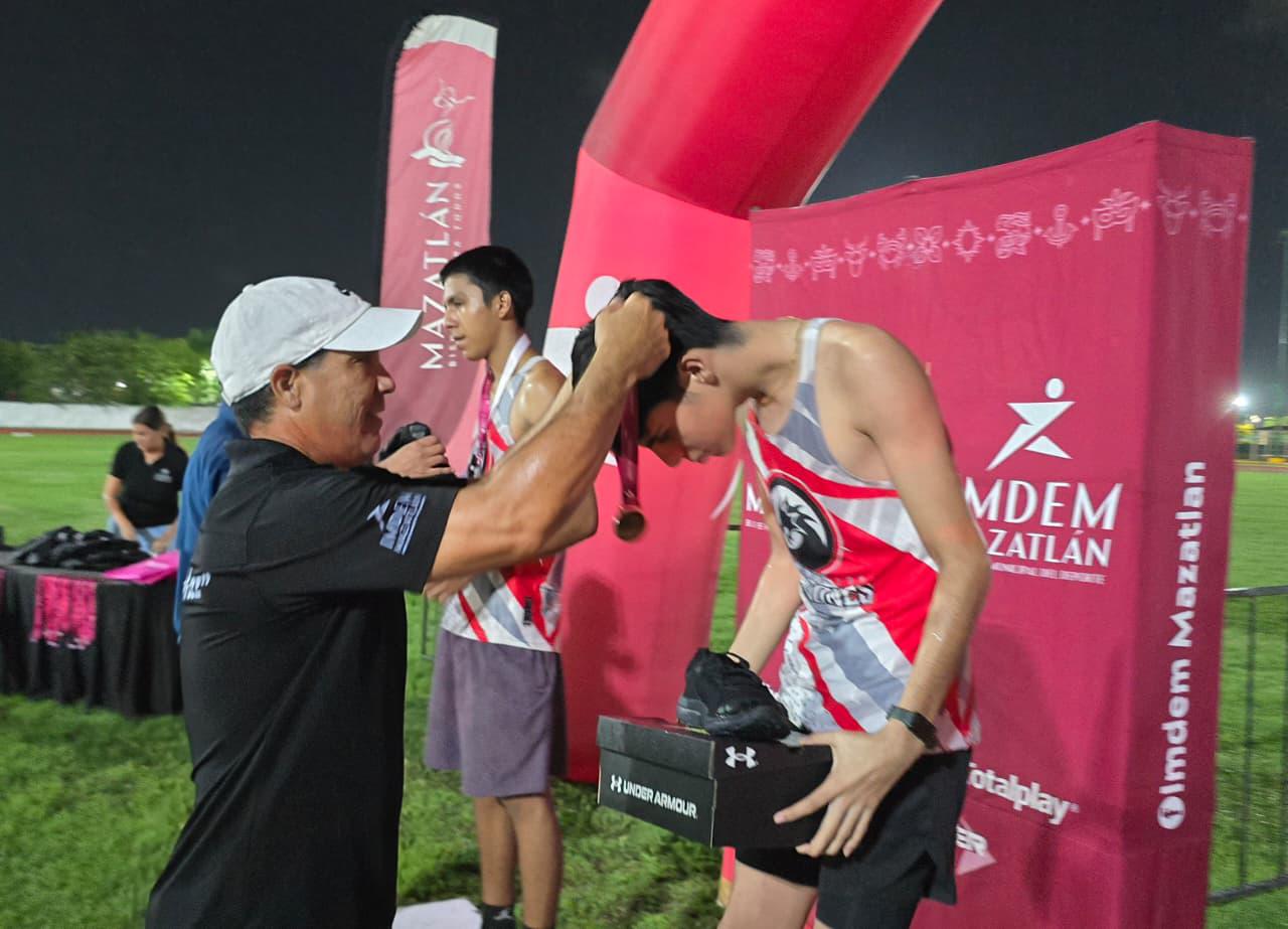 $!Fernanda Ramírez y Javier Labrador brillan en la final del Serial de Atletismo Imdem