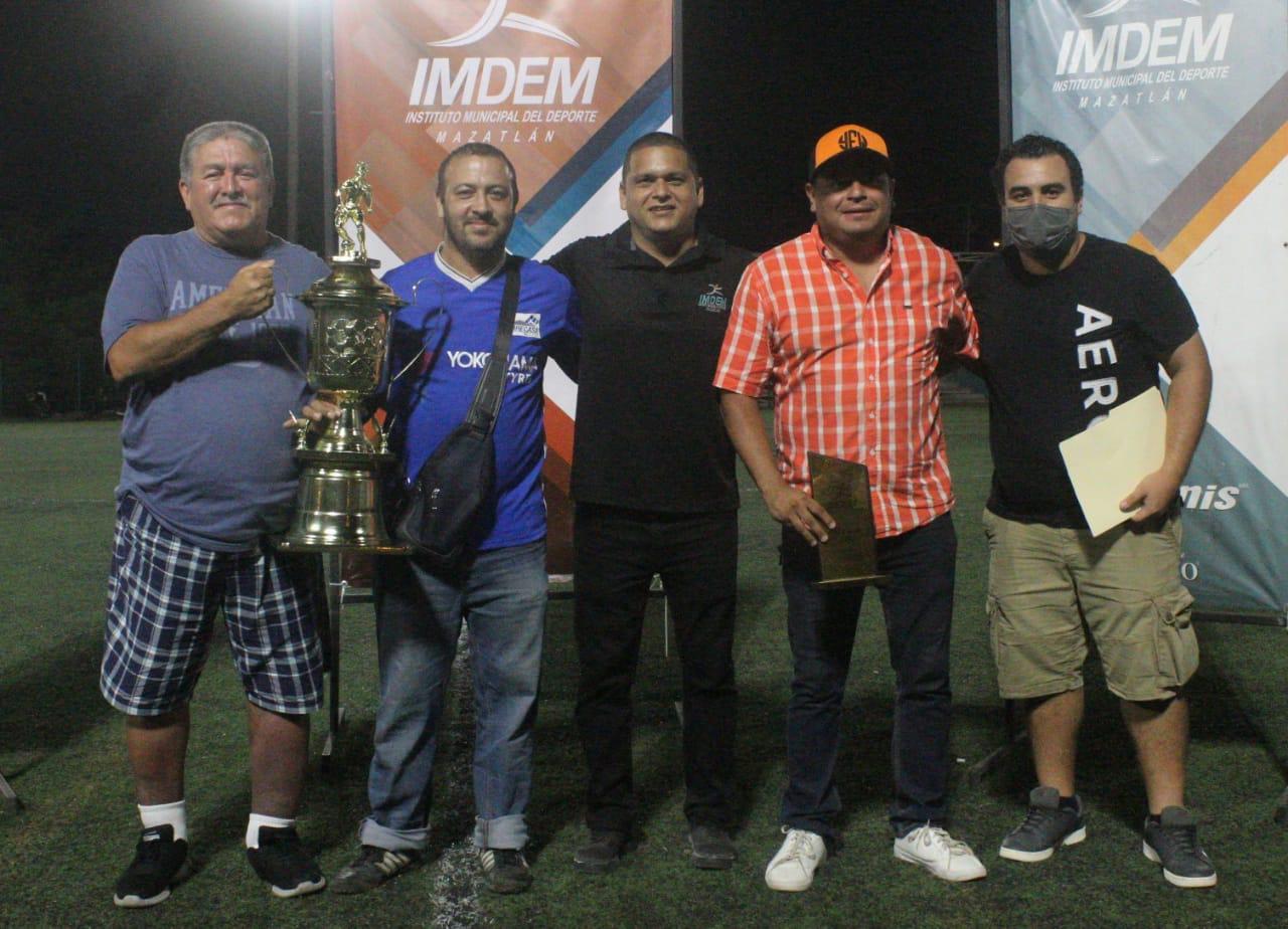 $!Tacos El Pariente se corona en la Liga de Futbol Municipal de Tercera Fuerza