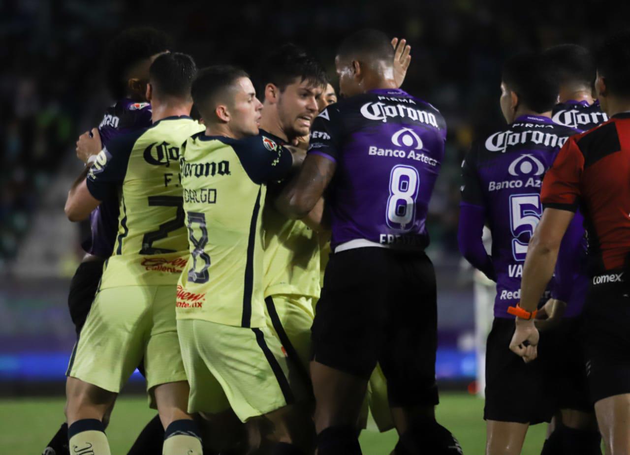 $!Mazatlán FC vence 2-1 al América y le agrava su crisis