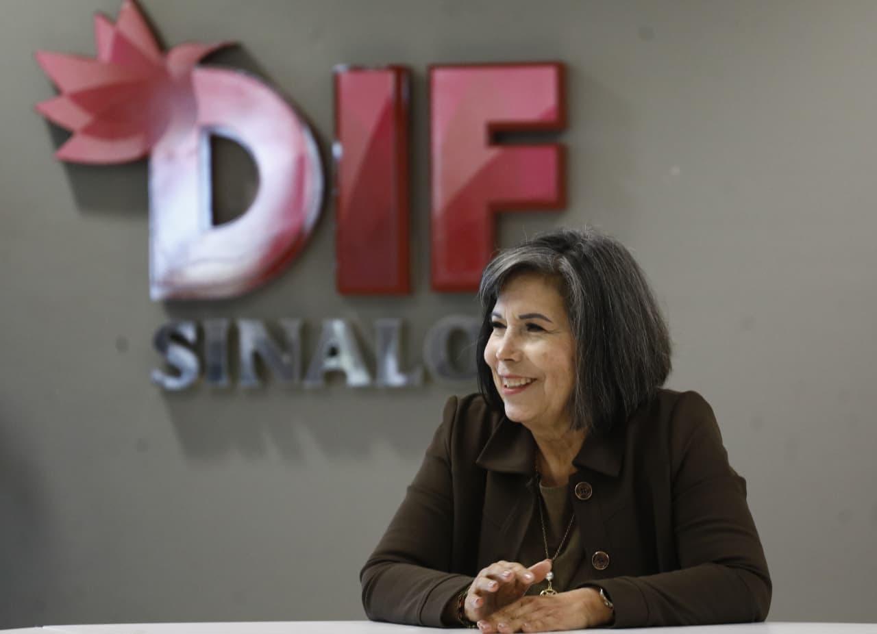 $!Catalina Esparza sustituye a Eneyda Rocha como presidenta del DIF Sinaloa