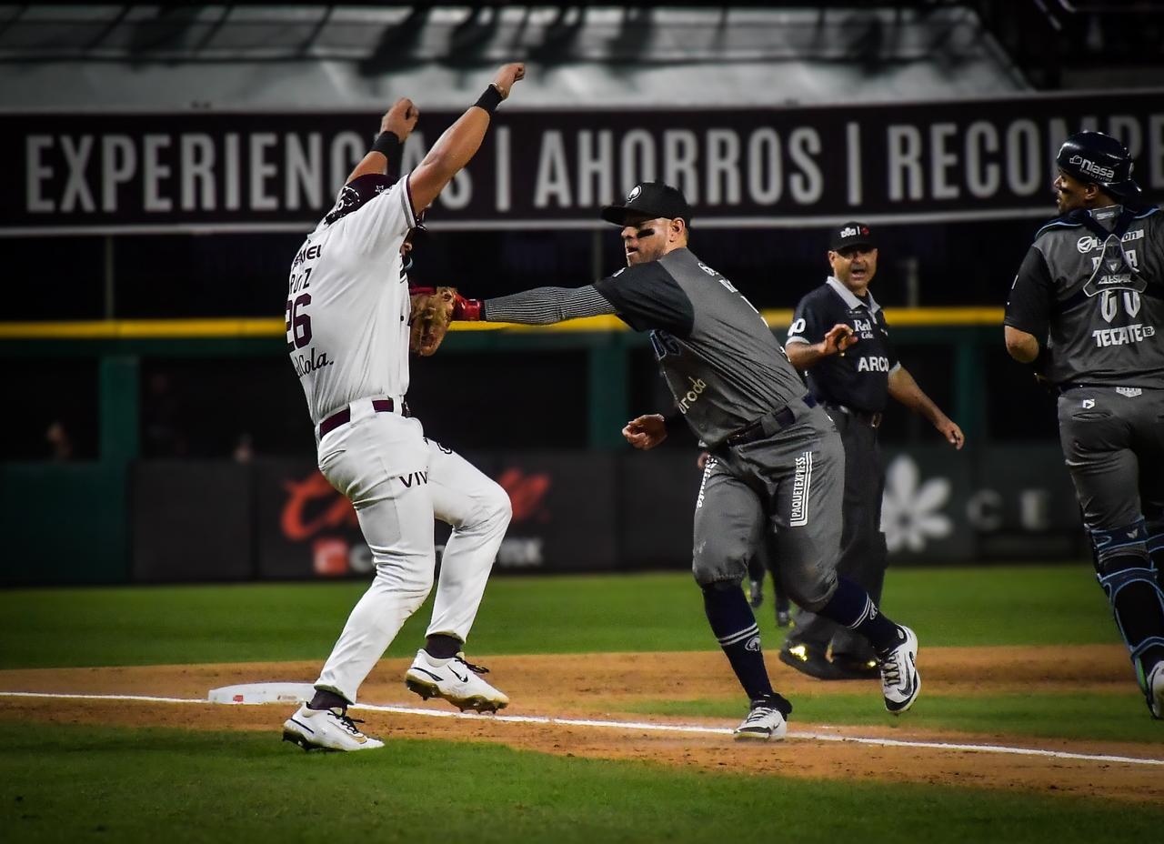 $!Tomateros pega primero en semifinales con blanqueada sobre Algodoneros