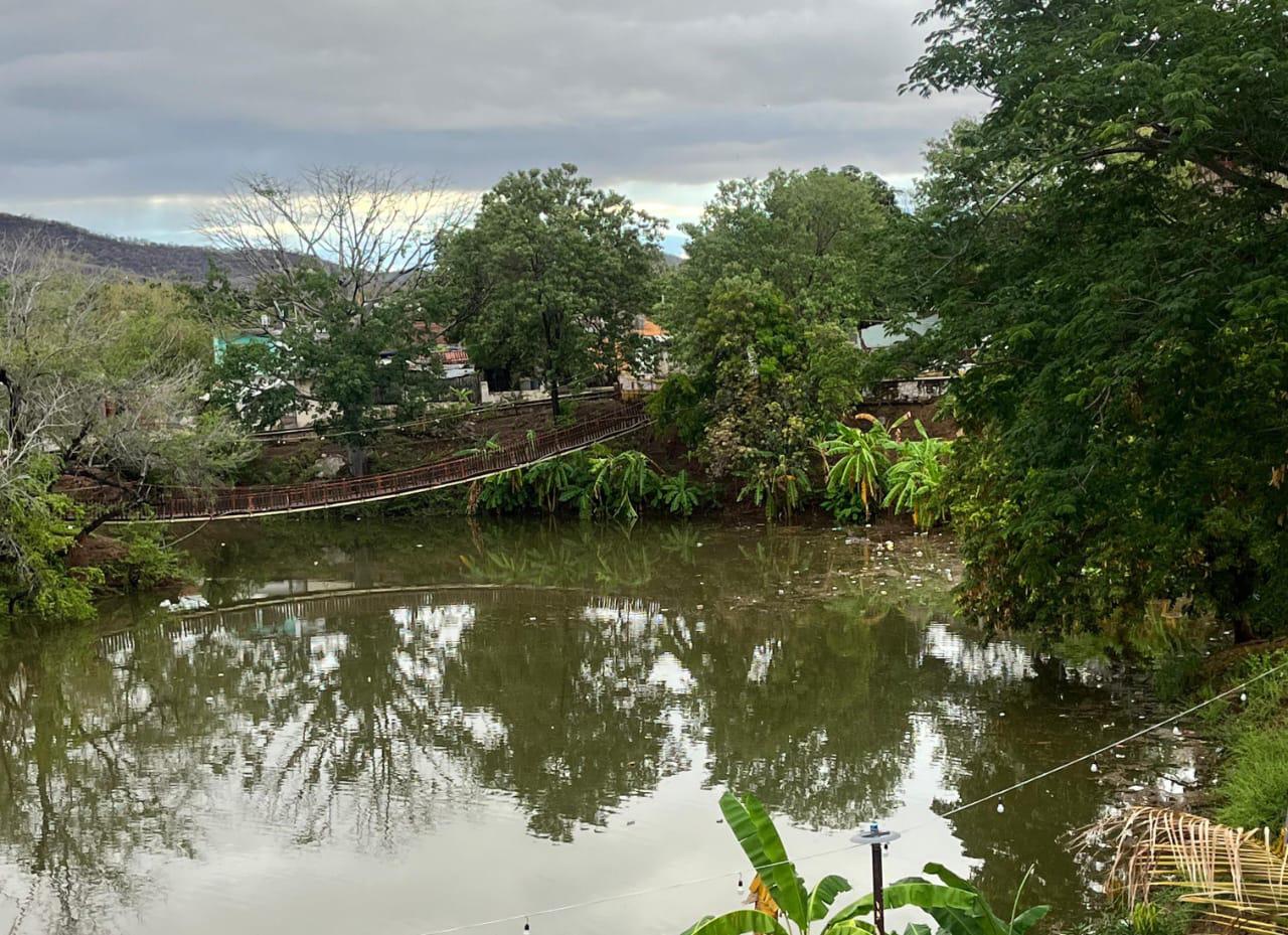 $!Lluvias en Rosario dejaron encharcamientos, árboles derribados, apagones y fallas en el abasto de agua