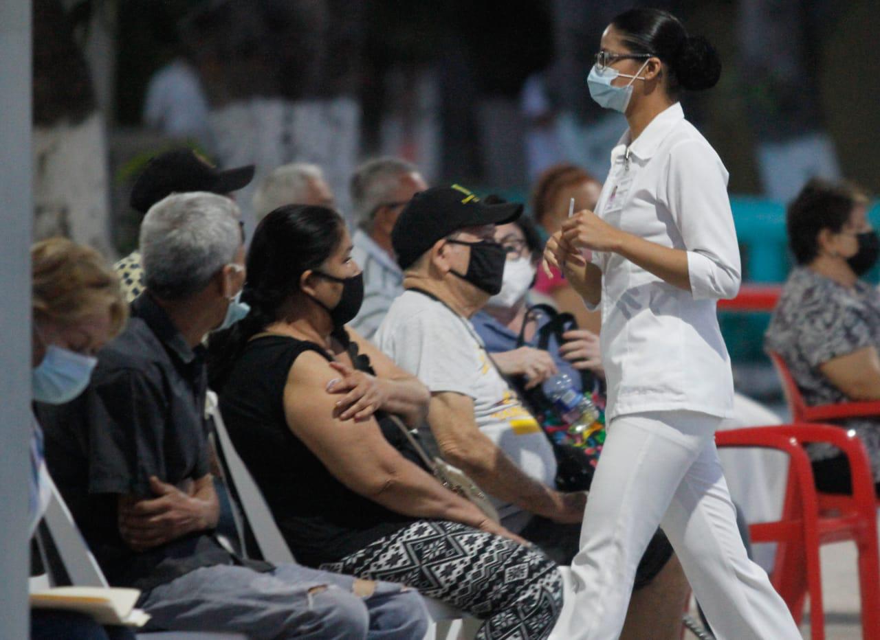 $!Se alarga esta noche la vacunación contra el Covid-19 en Mazatlán