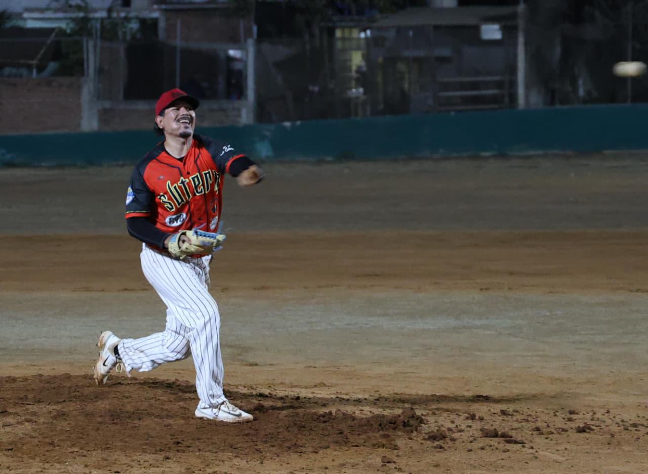 $!SUTERM conquista el tricampeonato en la Liga de Beisbol Clase Abierta