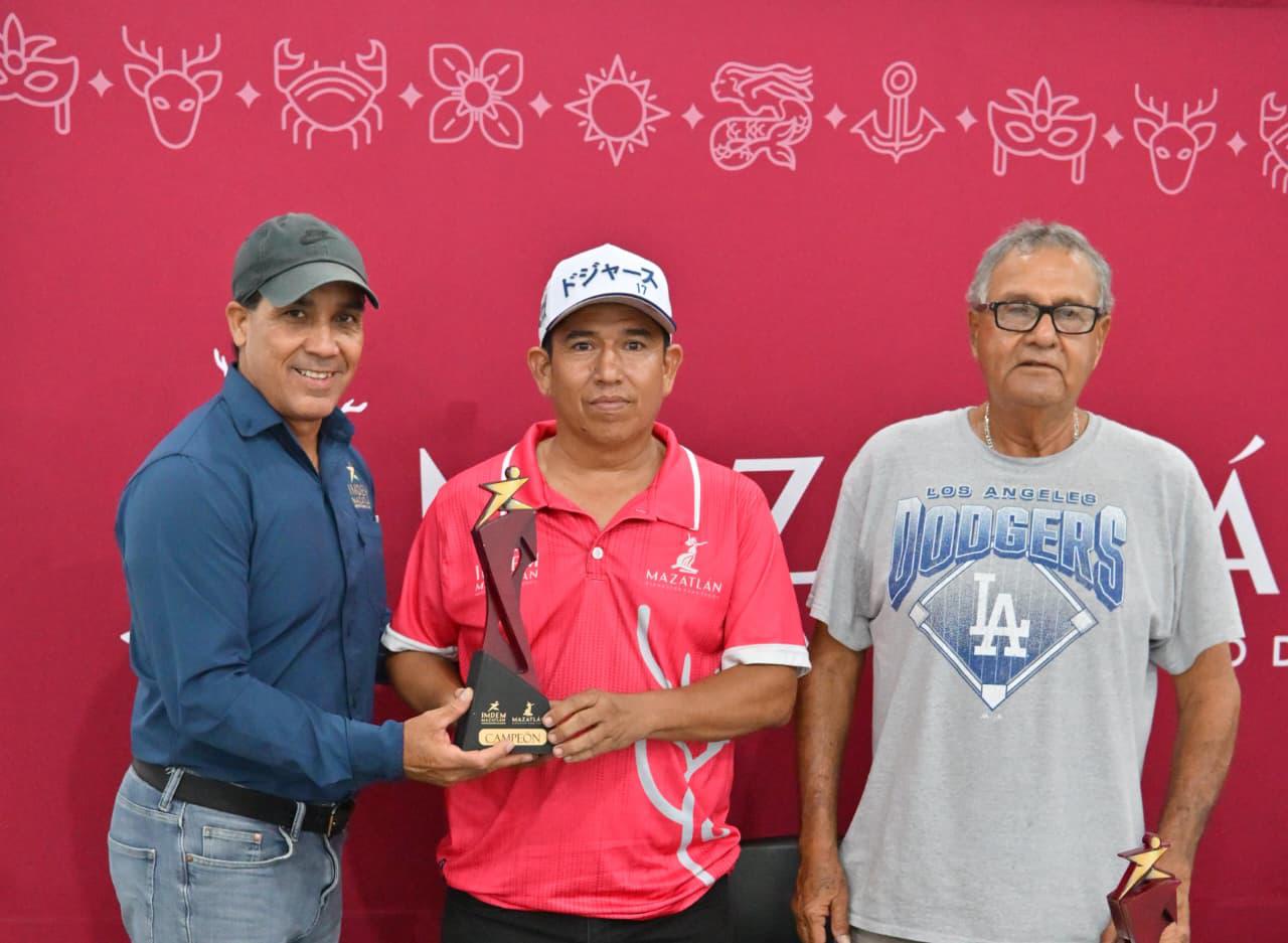 $!Premian Liga Sabatina y Liga Nocturna de beisbol a sus campeones