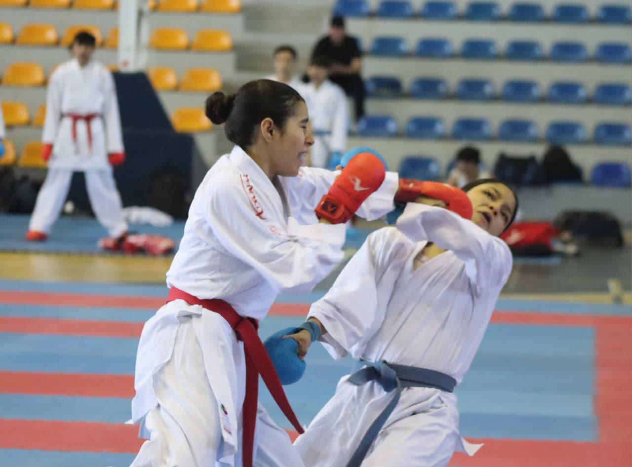 $!Oro y gloria para Mazatlán en el karate de la Olimpiada Estatal